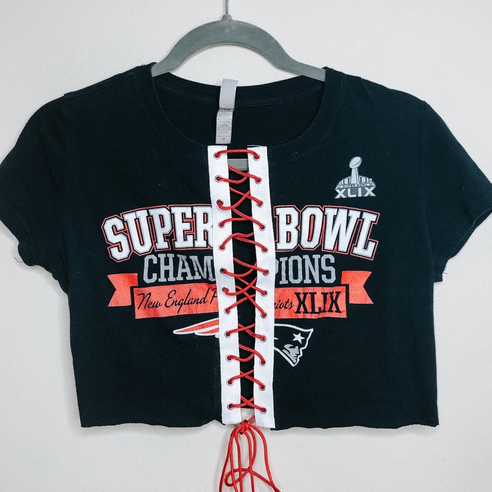 New England Patriots Superbowl Lace Up Cropped Top